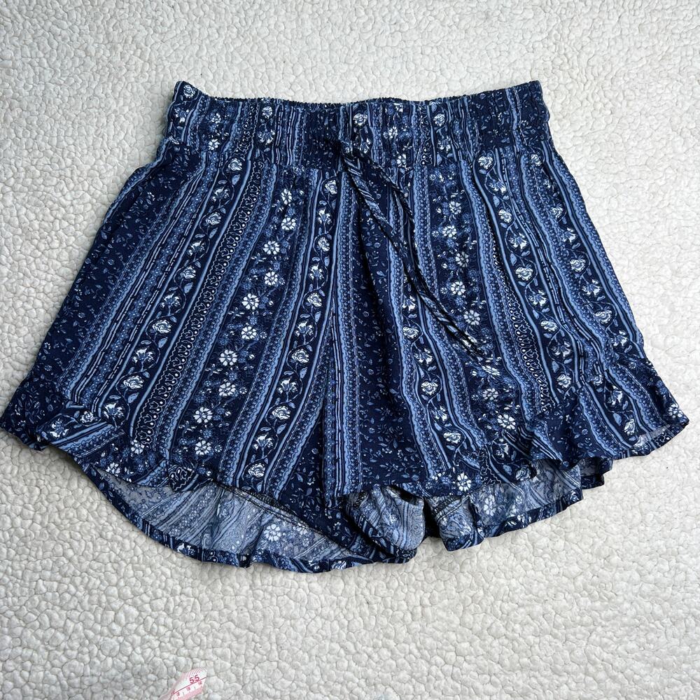 Hollister Ultra High Rise Blue Floral Shorts Small NWT